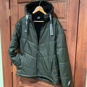 Size L, New Balance men’s winter puffer, sherpa lined. New with tags.